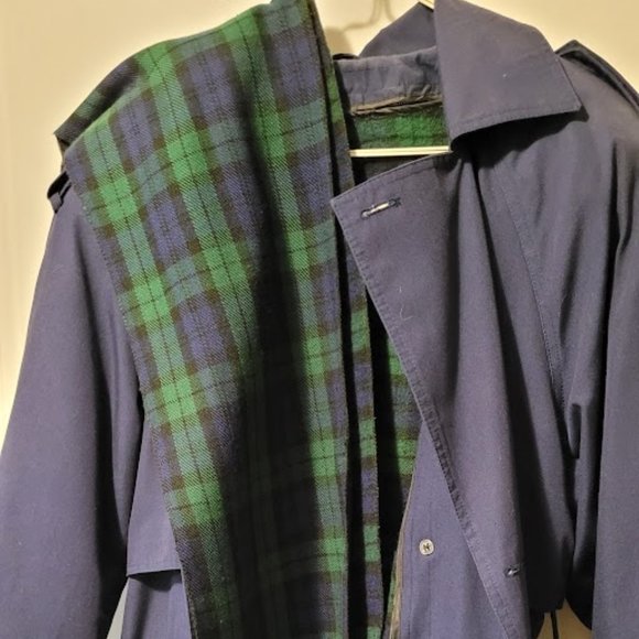 STUNNING VINTAGE London Towne Trenchcoat with matching scarf & removable lining - Picture 3 of 5